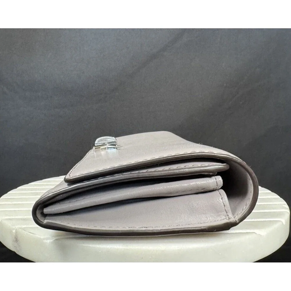 Michael Michael Kors Mott Large Carryall Smooth Leather Wallet Pearl Grey